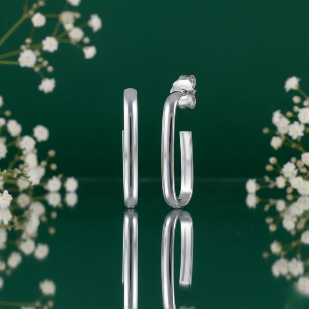Minimalist Shine Earrings