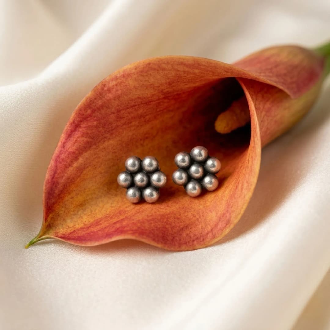 Silver Oxidised Flower Tops