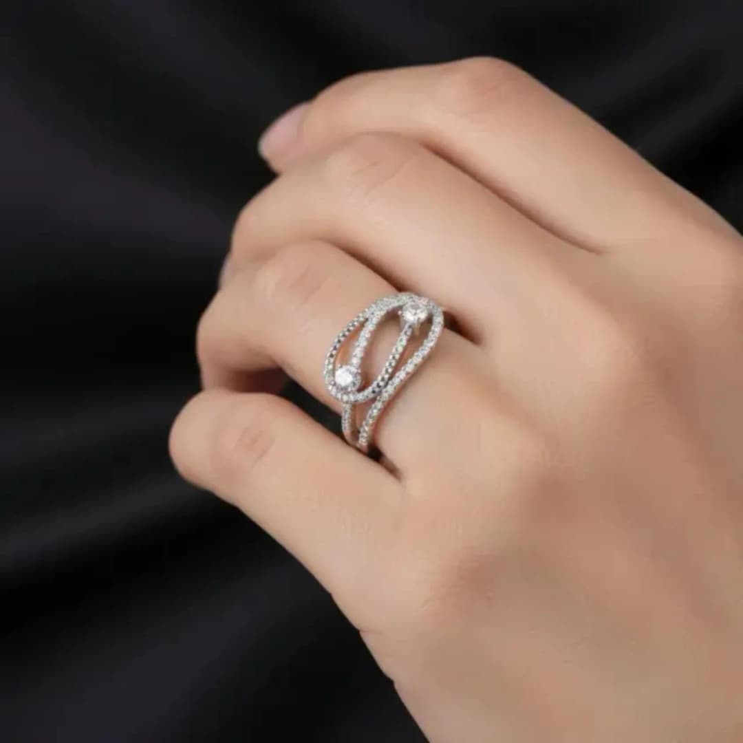 Delicate Solitaire Ring
